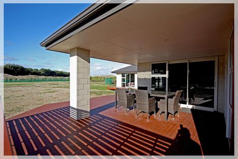 Photo of property in 15 Carex Grove, Foxton Beach, Foxton, 4815