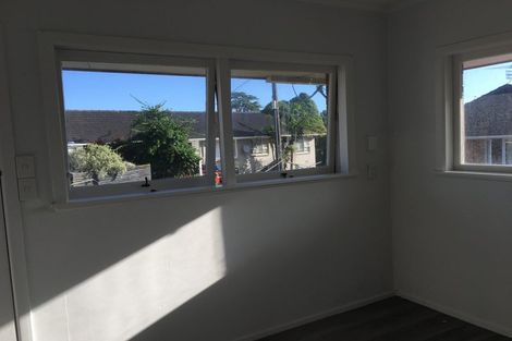 Photo of property in 2/58 Taharoto Road, Takapuna, Auckland, 0622
