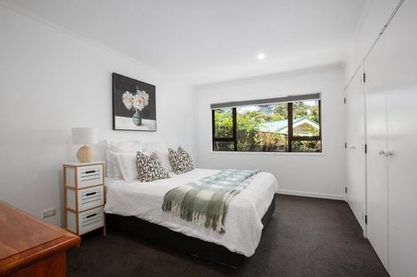 Photo of property in 22 Tio Tio Road, Miramar, Wellington, 6022