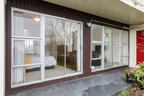 Photo of property in 2/23b Hillsborough Road, Hillsborough, Auckland, 1042