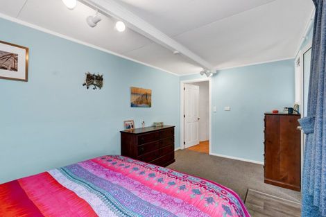 Photo of property in 13f York Crescent, Westown, New Plymouth, 4310