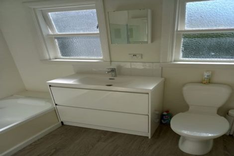 Photo of property in 13 Bateman Avenue, Bryndwr, Christchurch, 8053