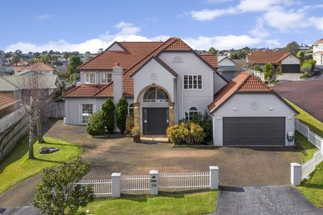 Photo of property in 26 Jane Eyre Drive, Somerville, Auckland, 2014