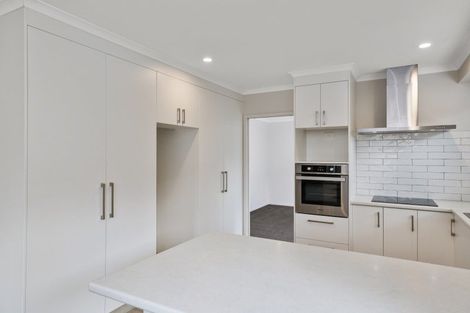 Photo of property in 25 Fearnley Grove, Pyes Pa, Tauranga, 3112