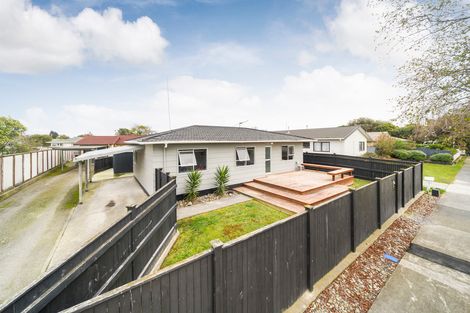 Photo of property in 38 Suzanne Grove, Kelvin Grove, Palmerston North, 4414