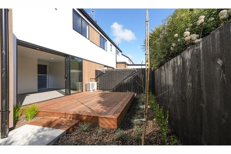 Photo of property in 4/63 Waltham Road, Sydenham, Christchurch, 8023