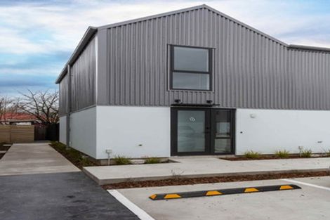 Photo of property in 10/30 Frederick Street, Waltham, Christchurch, 8011
