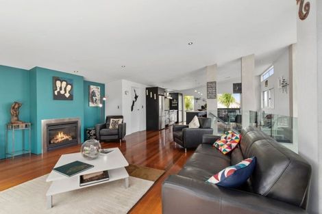 Photo of property in 45 Williamson Avenue, Belmont, Auckland, 0622