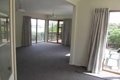 Photo of property in 31 Penryn Drive, Camborne, Porirua, 5026