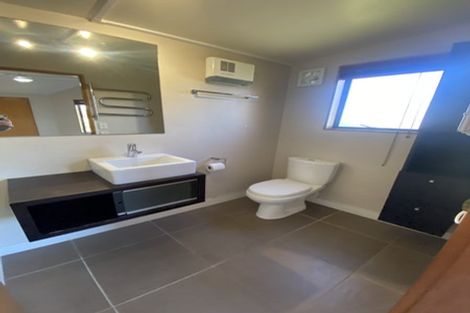 Photo of property in 2/60 Centorian Drive, Windsor Park, Auckland, 0632