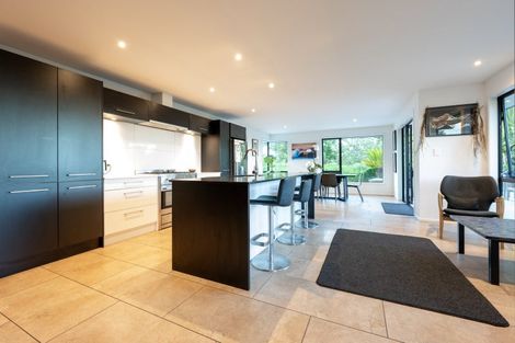 Photo of property in 4/17a Eastglen Road, Glen Eden, Auckland, 0602