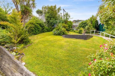 Photo of property in 17 Days Road, Lyttelton, 8082