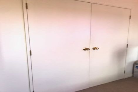 Photo of property in 1/1 Briar Way, New Lynn, Auckland, 0600