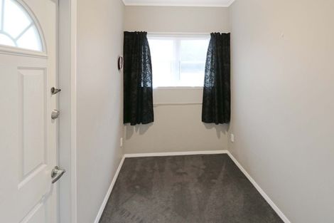 Photo of property in 2/28 Hall Crescent, Epuni, Lower Hutt, 5011