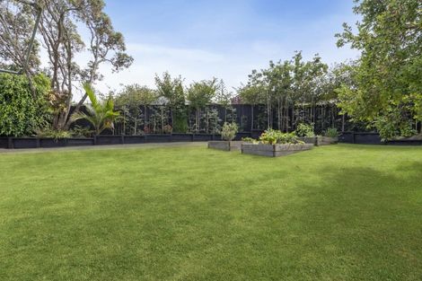 Photo of property in 11 Bacot Place, Howick, Auckland, 2014