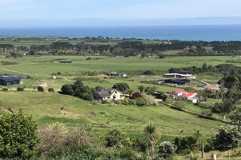 Photo of property in 167 Wairau Road, Kaitake, New Plymouth, 4374