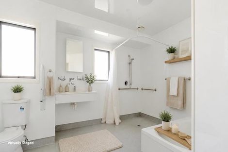 Photo of property in 7 Edgewater Grove, Whakatane, 3120