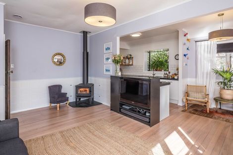 Photo of property in 17 Warwick Street, Wilton, Wellington, 6012