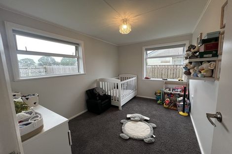 Photo of property in 77 Clifton Drive, Waitara, 4320