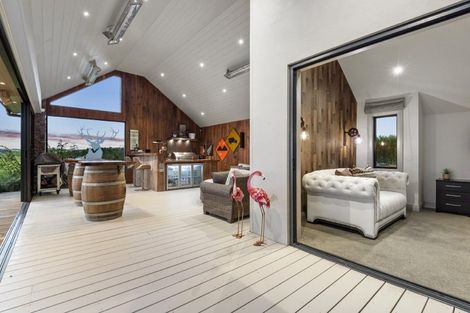 Photo of property in 255 Clifton Road, Whitford, Howick, 2571