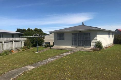 Photo of property in 80 Mavora Crescent, Heidelberg, Invercargill, 9812