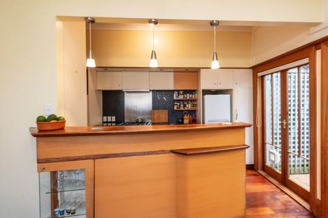 Photo of property in 40 Hawker Street, Mount Victoria, Wellington, 6011