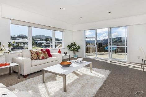 Photo of property in 27b Cypress Drive, Maungaraki, Lower Hutt, 5010