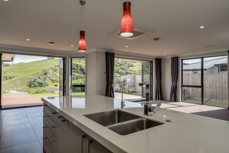 Photo of property in 35 Bryan Gallagher Place, Welcome Bay, Tauranga, 3175