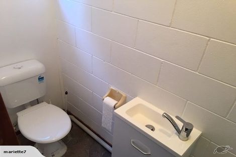 Photo of property in 1/29 Oaktree Avenue, Browns Bay, Auckland, 0630