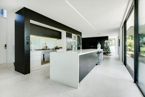 Photo of property in 36 Oceania Place, Mellons Bay, Auckland, 2014