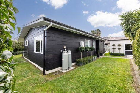 Photo of property in 13a Anzac Avenue, Onekawa, Napier, 4110