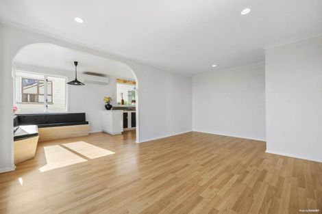 Photo of property in 13 Court Crescent, Panmure, Auckland, 1072