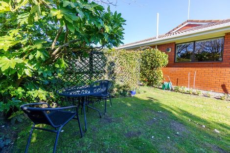 Photo of property in 2/127 Reynolds Avenue, Bishopdale, Christchurch, 8053