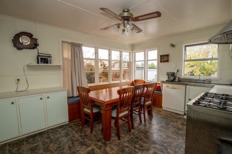 Photo of property in 76 Pipiroa Road, Ngatea, 3503