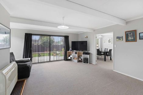 Photo of property in 26 Humphries Place, Awapuni, Palmerston North, 4412