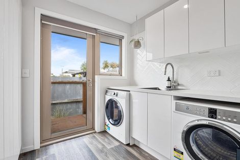 Photo of property in 17 Parnwell Street, Burwood, Christchurch, 8083