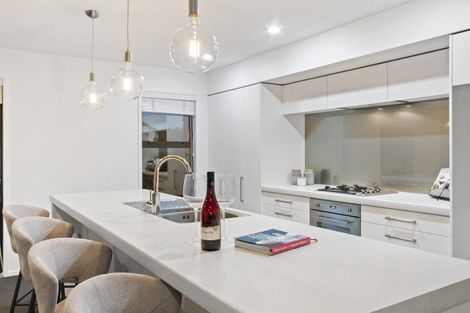 Photo of property in 23 Stockyard Crescent, Pukekohe, 2120