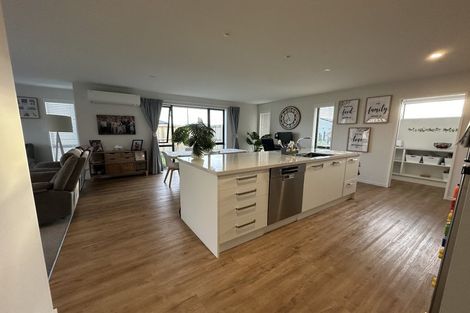 Photo of property in 8 Te Kanawa Lane, Rolleston, 7615