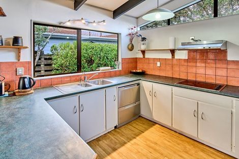 Photo of property in 6 Tortola Crescent, Grenada Village, Wellington, 6037