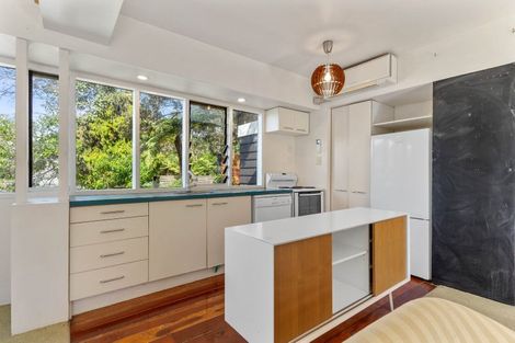 Photo of property in 1/20 Harrybrook Road, Green Bay, Auckland, 0604