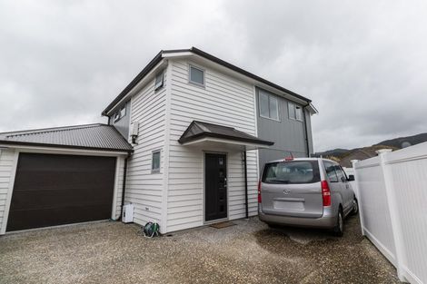 Photo of property in 12b Palmer Crescent, Silverstream, Upper Hutt, 5019