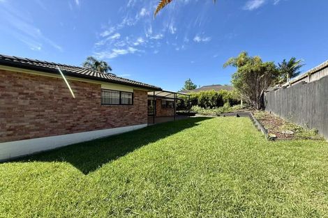 Photo of property in 5 Pittville Place, Henderson, Auckland, 0612