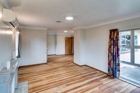 Photo of property in 27 Shackleton Street, Maraenui, Napier, 4110