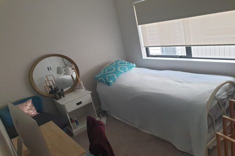 Photo of property in 71b Glenmore Road, Sunnyhills, Auckland, 2010