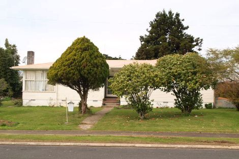 Photo of property in 5 Moffitt Place, Mangere East, Auckland, 2024