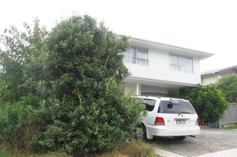 Photo of property in 116 Taylor Terrace, Tawa, Wellington, 5028