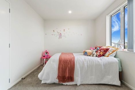 Photo of property in 4 Warbler Crescent, Papakura, 2110