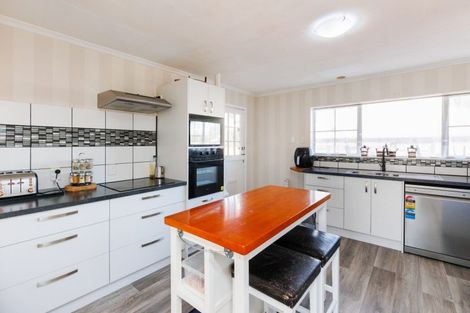 Photo of property in 7 Dunallen Avenue, Marton, 4710