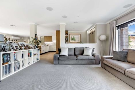 Photo of property in 5 The Green, Whakatane, 3120