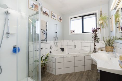 Photo of property in 43 Oregon Street, Ocean Grove, Dunedin, 9013